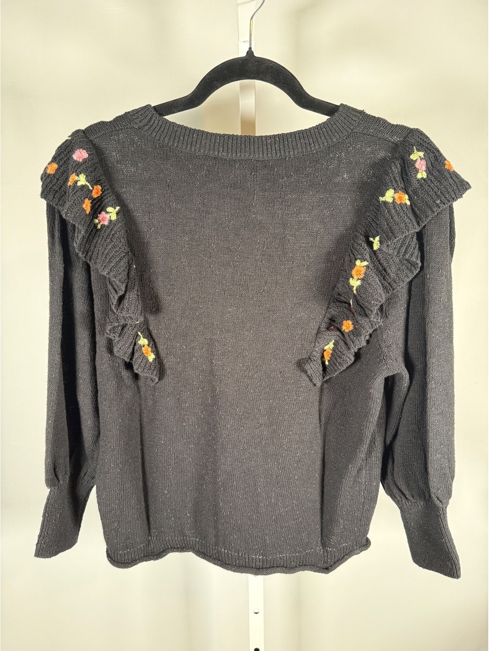NWT Something Navy Louise Black Floral Embroidered Ruffle Sweater Size Small - Picture 5 of 11